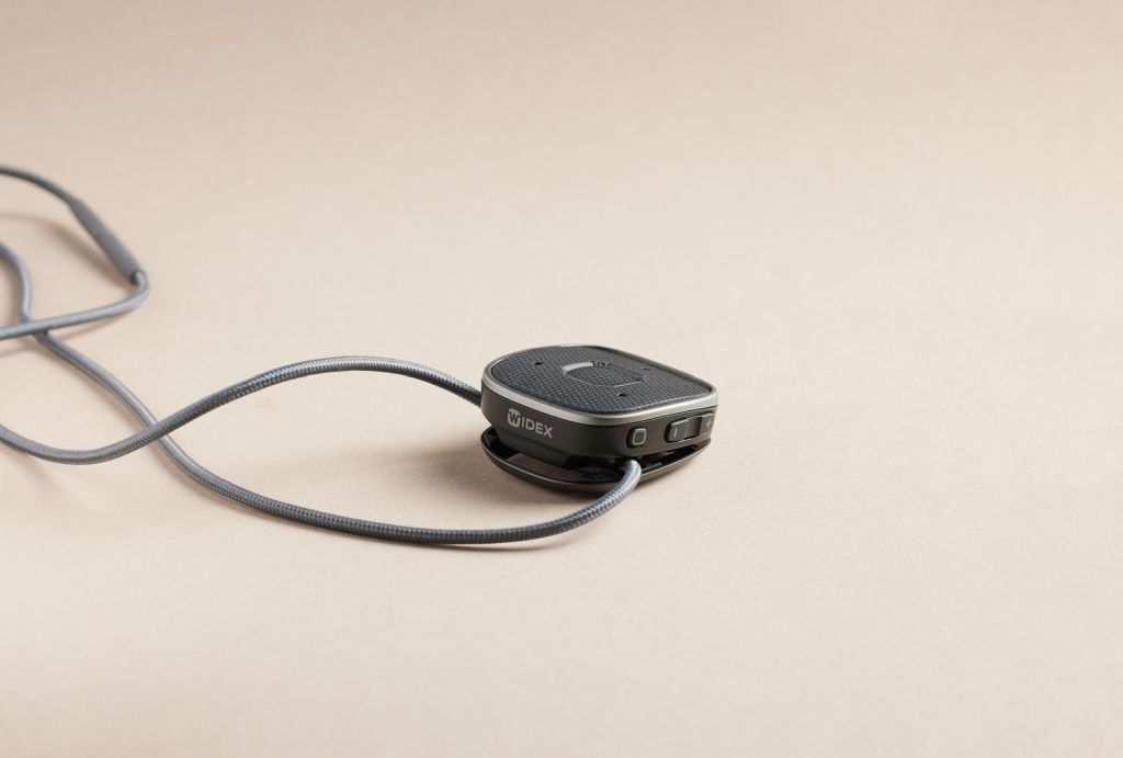 Widex Soundassist am Trageband