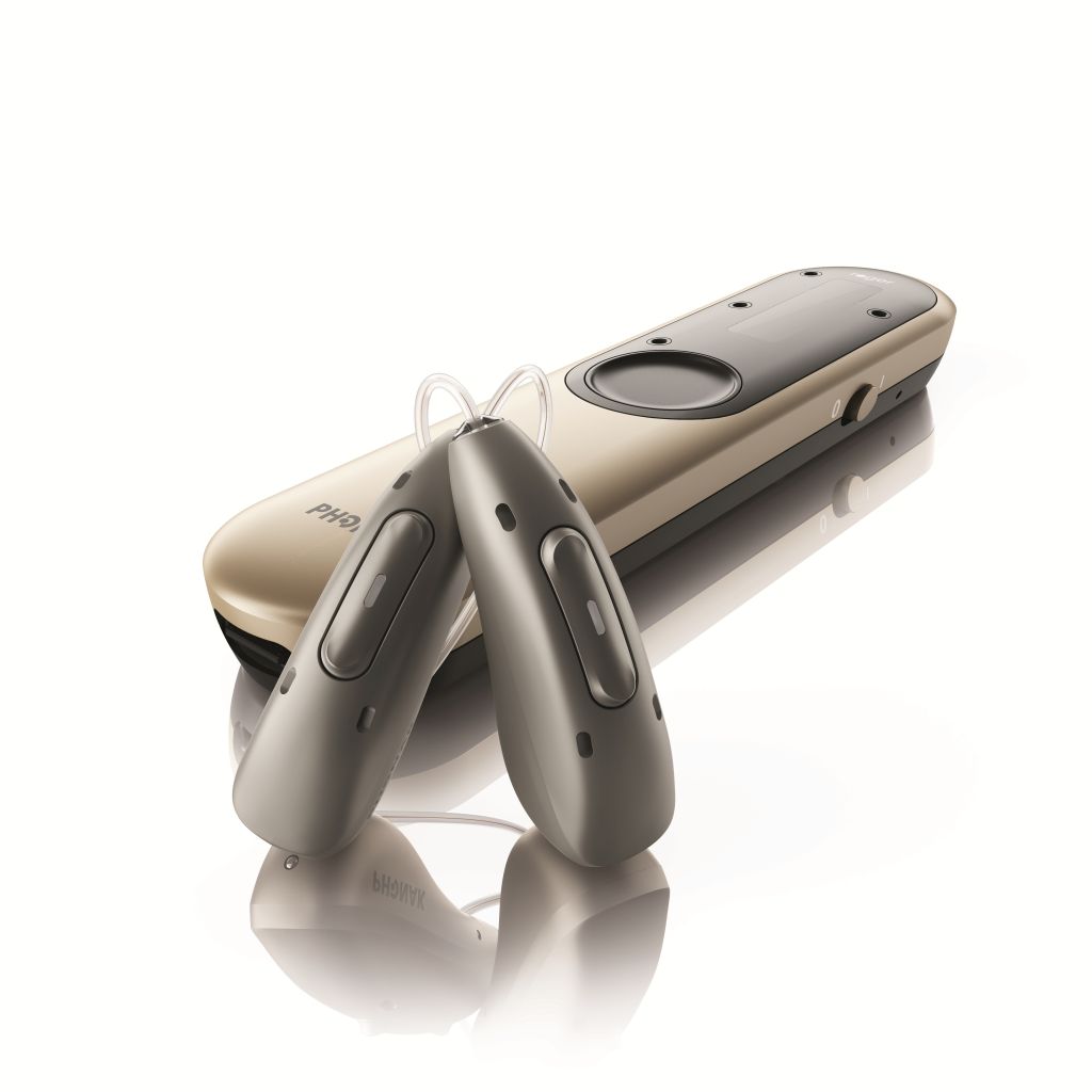 Phonak Roger On 3 mit Hörgeräten